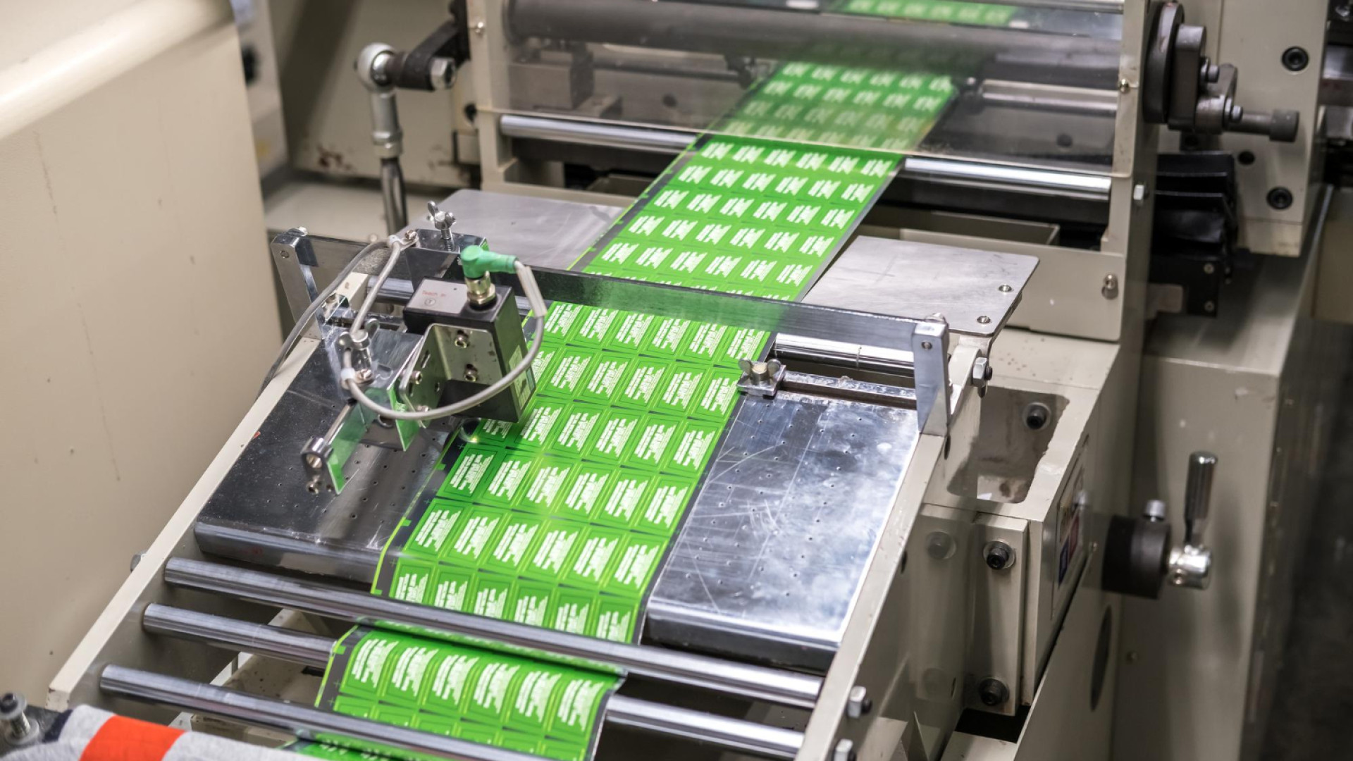 Pourquoi les étiquettes personnalisées sont indispensables pour valoriser vos produits ?